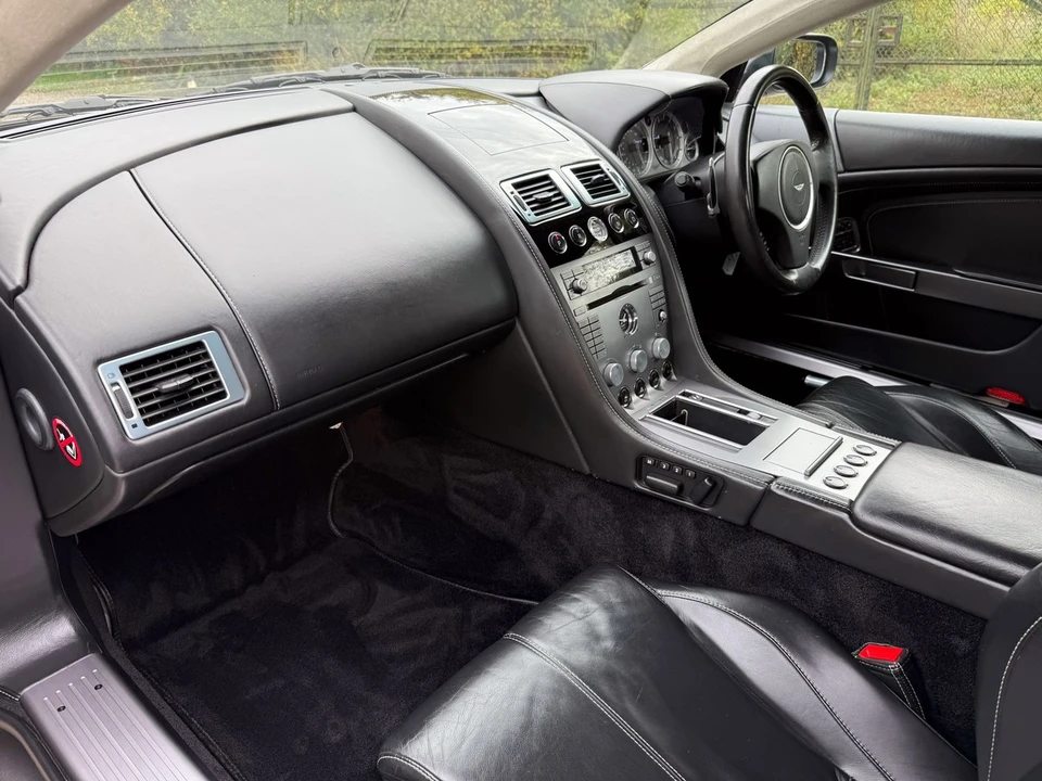 2007 Aston Martin DB9 - Image 19 of 30