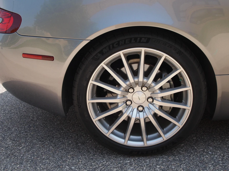 2007 Aston Martin DB9 - Image 24 of 31