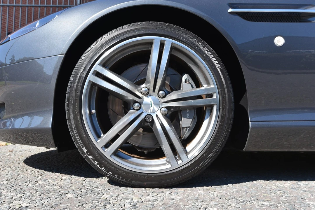 2007 Aston Martin DB9 - Image 19 of 30