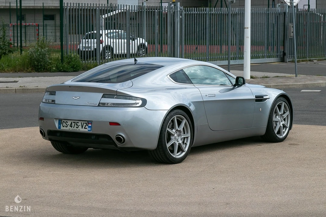 2007 Aston Martin V8 Vantage (2006-2017) - Image 11 of 30