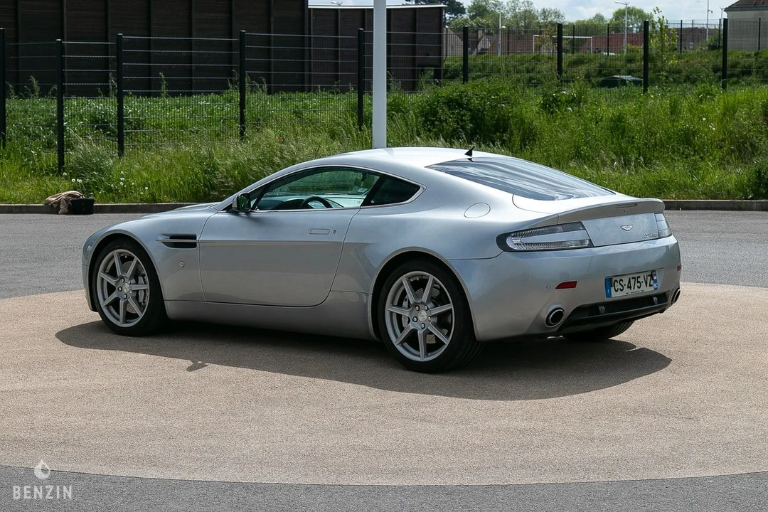 2007 Aston Martin V8 Vantage (2006-2017) - Image 8 of 30
