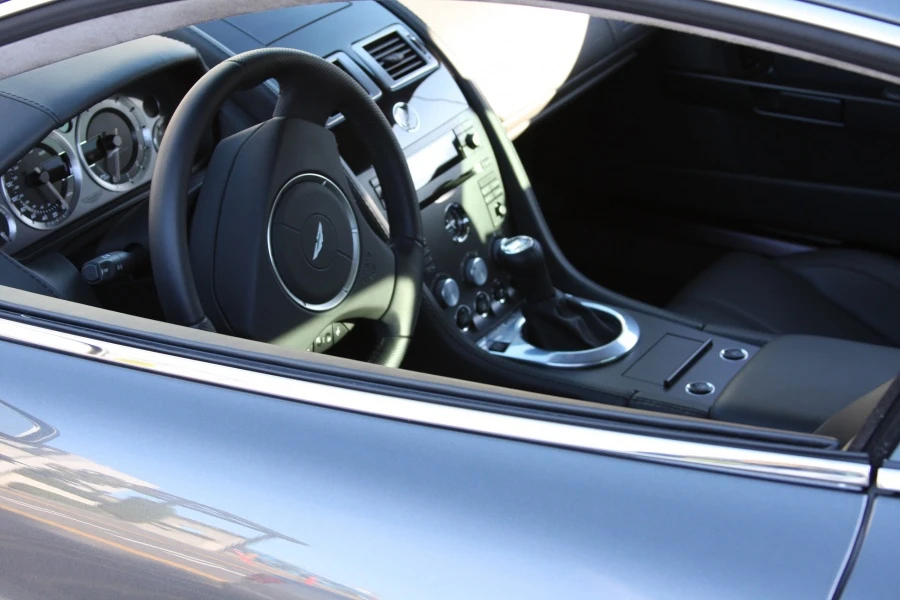 2007 Aston Martin V8 Vantage (2006-2017) - Image 4 of 5