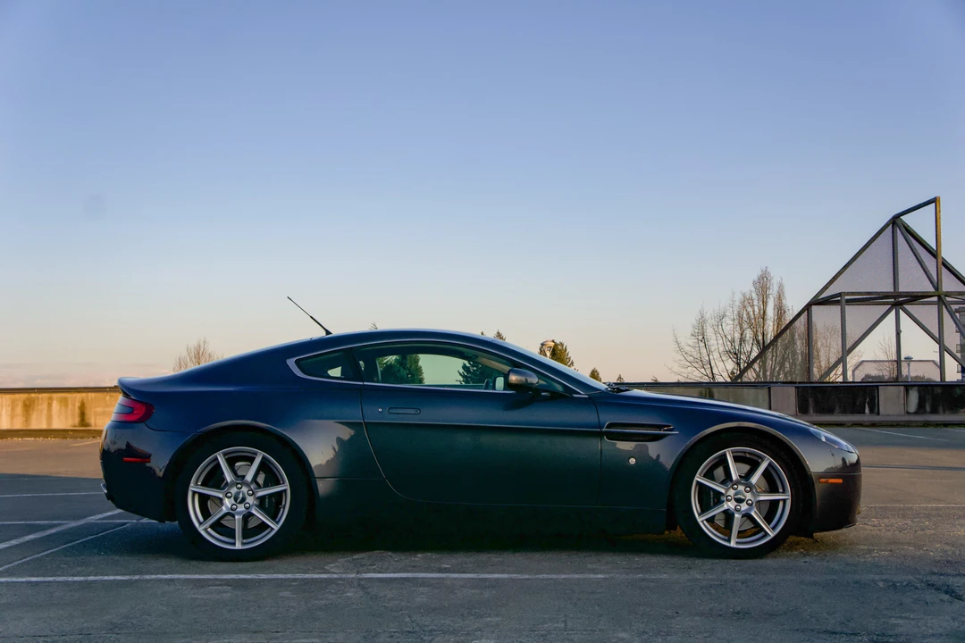 2007 Aston Martin V8 Vantage (2006-2017) - Image 12 of 31