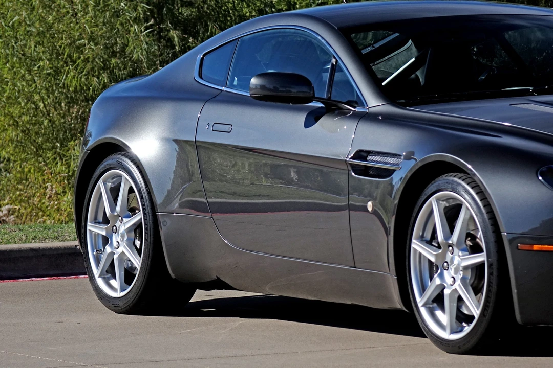 2007 Aston Martin V8 Vantage (2006-2017) - Image 30 of 31