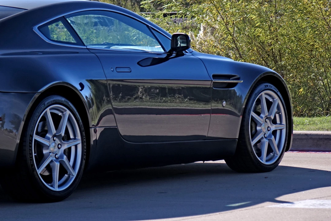 2007 Aston Martin V8 Vantage (2006-2017) - Image 29 of 31