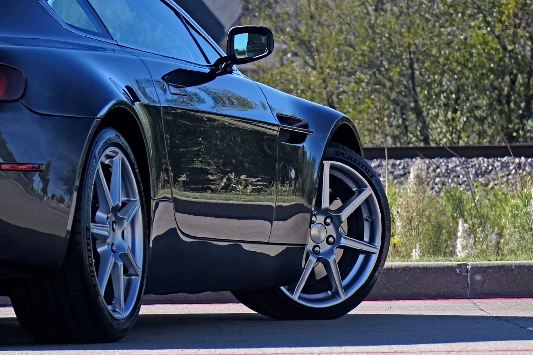 2007 Aston Martin V8 Vantage (2006-2017) - Image 28 of 31