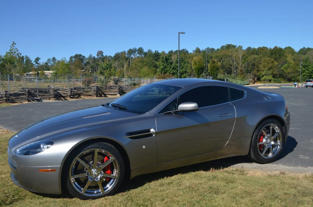 2007 Aston Martin V8 Vantage (2006-2017) - Image 9 of 31