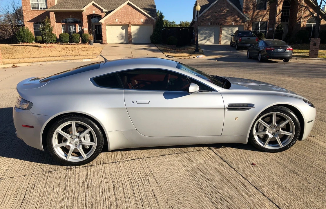 2007 Aston Martin V8 Vantage (2006-2017) - Image 12 of 31