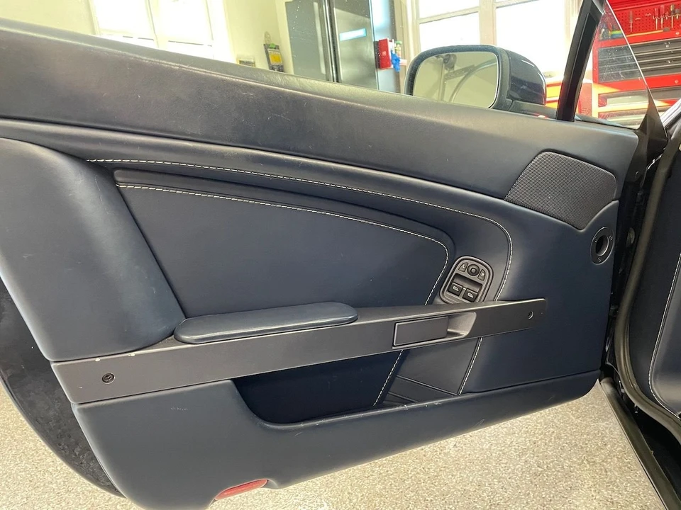 2007 Aston Martin Vantage - Image 15 of 22