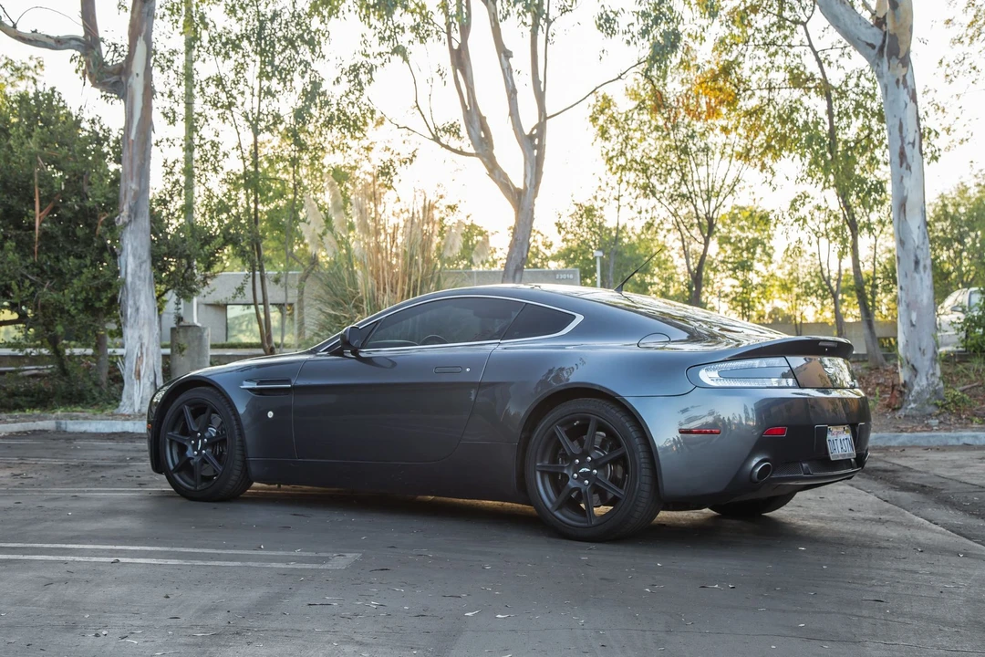 2007 Aston Martin Vantage - Image 2 of 12