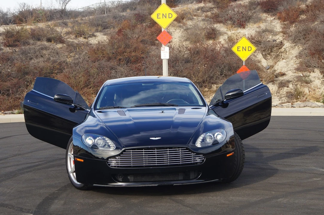 2007 Aston Martin V8 Vantage (2006-2017) - Image 2 of 10
