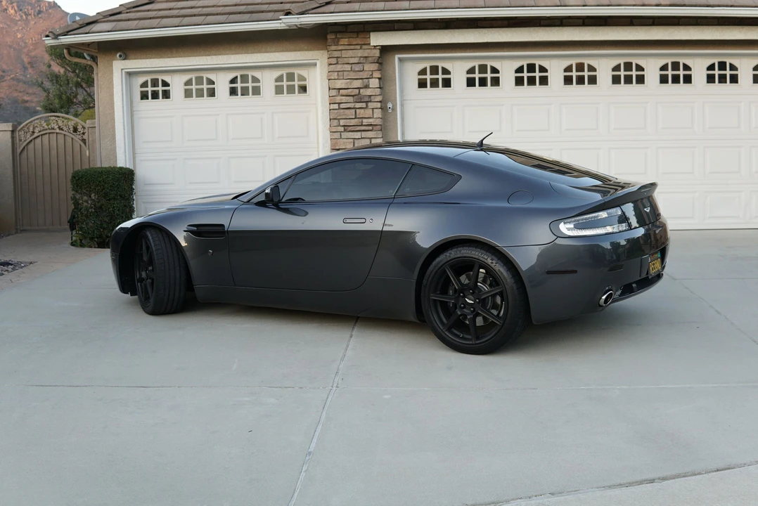 2007 Aston Martin Vantage - Image 3 of 29