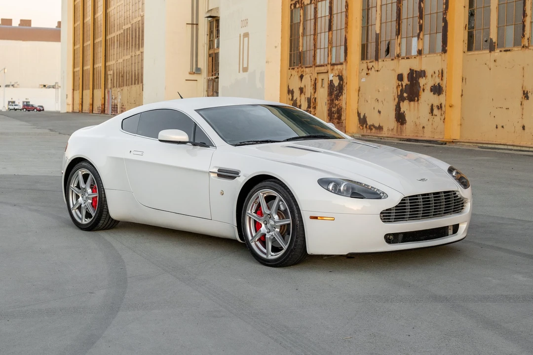 2007 Aston Martin V8 Vantage (2006-2017) - Image 9 of 31