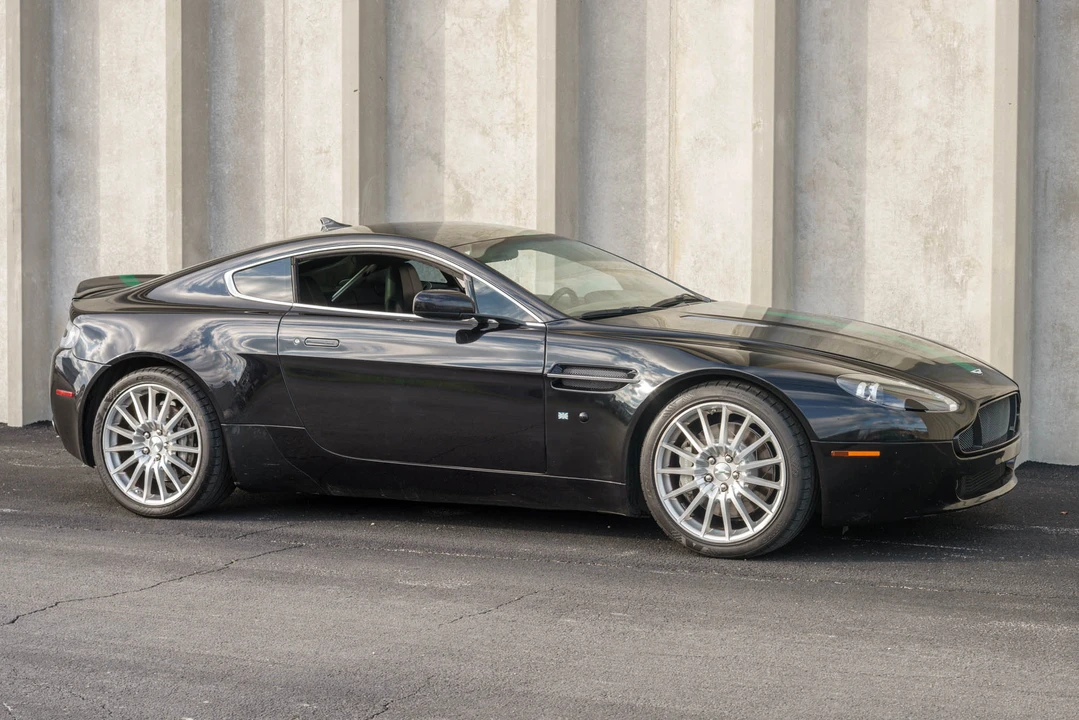 2007 Aston Martin V8 Vantage (2006-2017) - Image 8 of 31