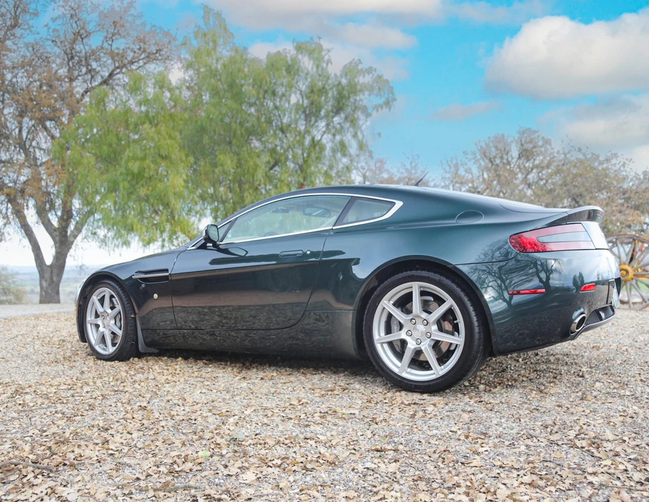 2007 Aston Martin V8 Vantage (2006-2017) - Image 10 of 31
