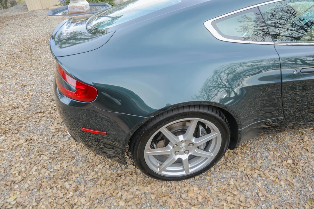 2007 Aston Martin V8 Vantage (2006-2017) - Image 29 of 31