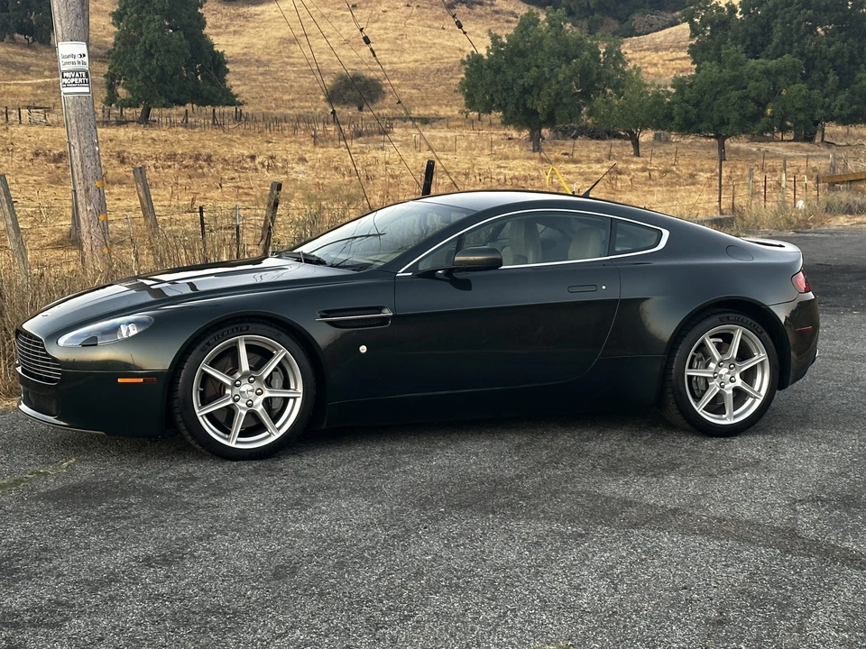 2007 Aston Martin V8 Vantage (2006-2017) - Image 28 of 31