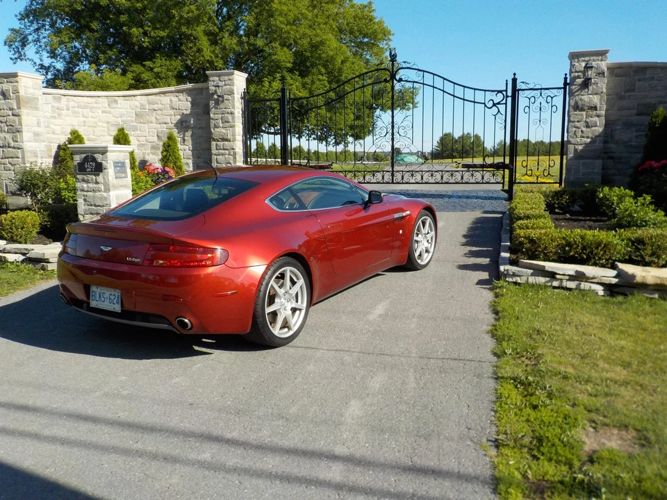2007 Aston Martin V8 Vantage (2006-2017) - Image 8 of 31
