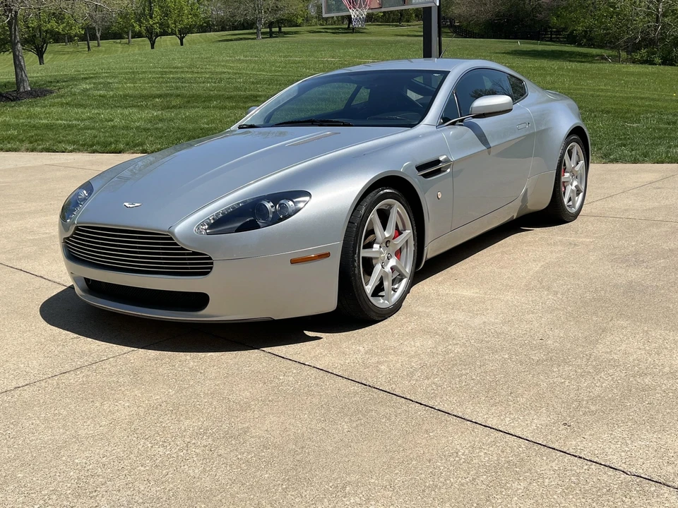 2007 Aston Martin V8 Vantage (2006-2017) - Image 2 of 31