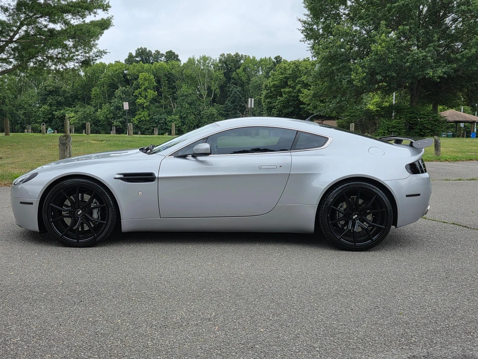 2007 Aston Martin V8 Vantage (2006-2017) - Image 8 of 31