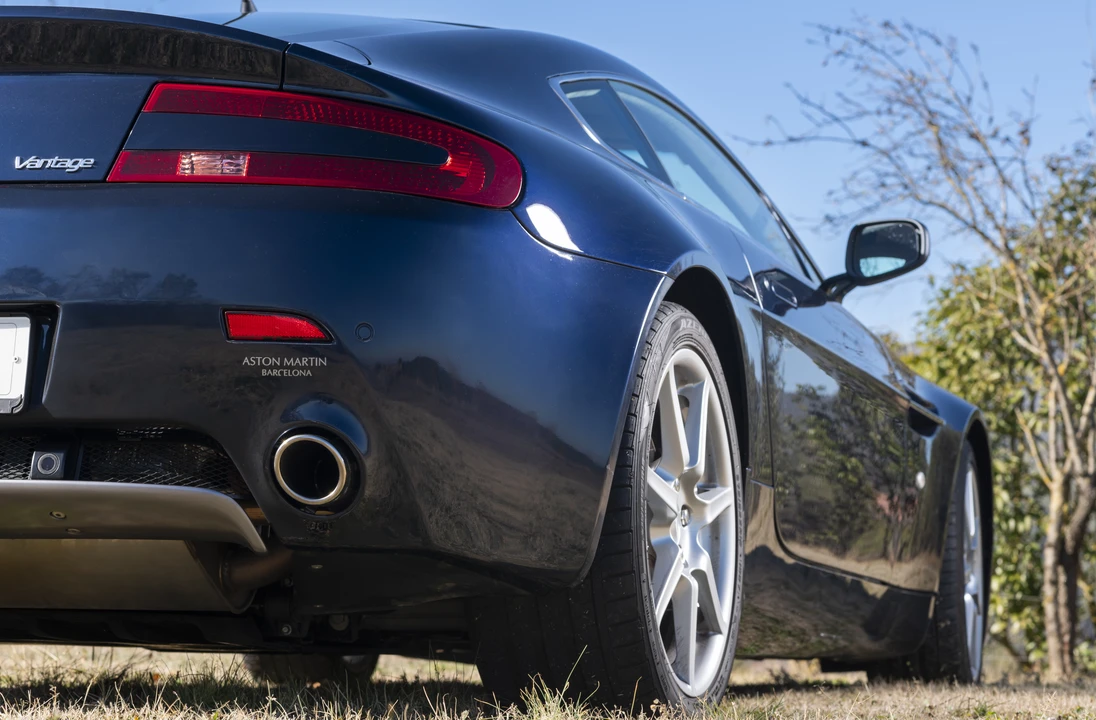 2007 Aston Martin V8 Vantage (2006-2017) - Image 17 of 31