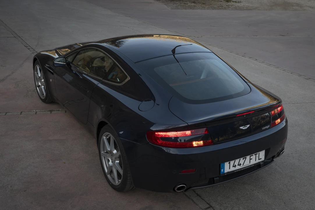 2007 Aston Martin V8 Vantage (2006-2017) - Image 6 of 31