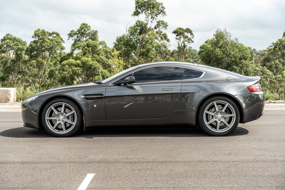 2007 Aston Martin V8 Vantage (2006-2017) - Image 8 of 31