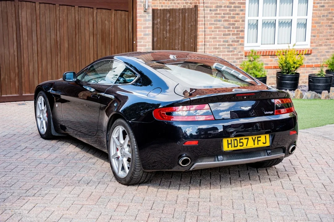 2007 Aston Martin V8 Vantage (2006-2017) - Image 10 of 31