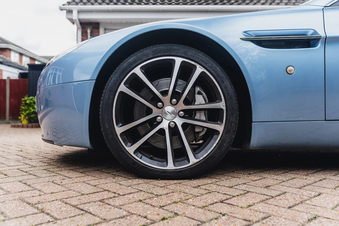 2007 Aston Martin V8 Vantage (2006-2017) - Image 12 of 30