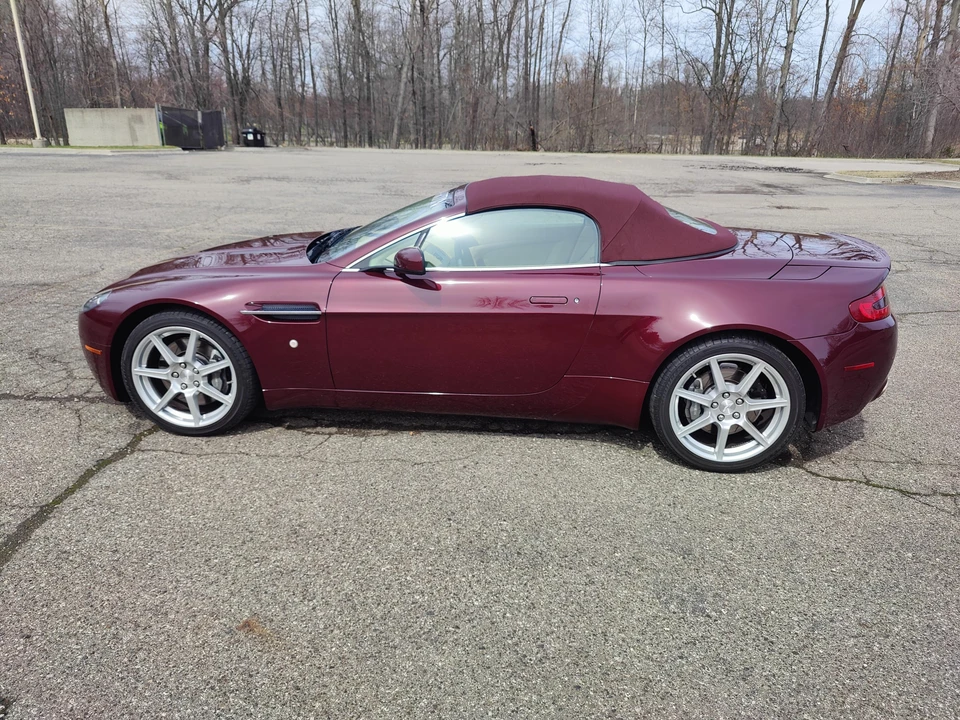 2007 Aston Martin V8 Vantage (2006-2017) - Image 13 of 31