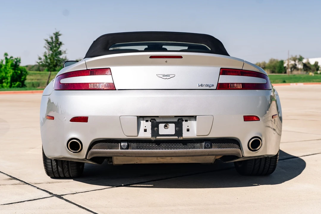 2007 Aston Martin V8 Vantage (2006-2017) - Image 9 of 31