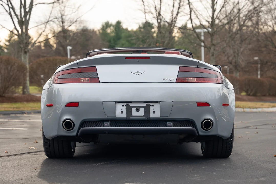 2007 Aston Martin V8 Vantage (2006-2017) - Image 11 of 31
