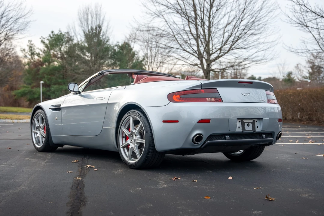 2007 Aston Martin V8 Vantage (2006-2017) - Image 13 of 31