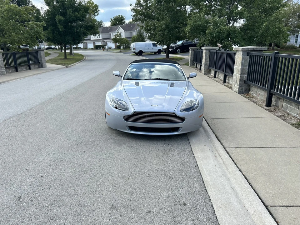 2007 Aston Martin Vantage - Image 14 of 31