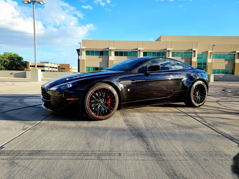 2007 Aston Martin V8 Vantage (2006-2017) - Image 9 of 31