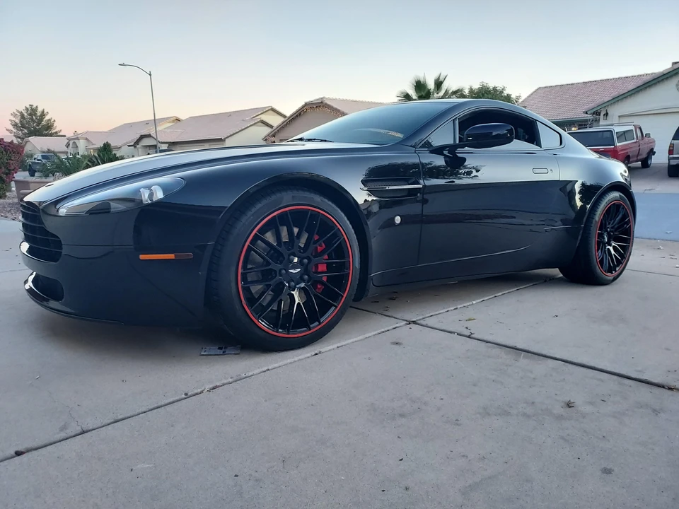 2007 Aston Martin V8 Vantage (2006-2017) - Image 10 of 31