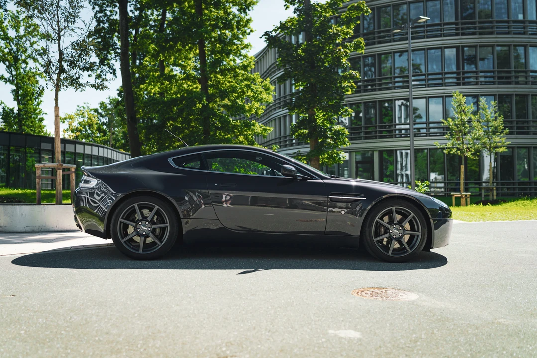 2007 Aston Martin V8 Vantage (2006-2017) - Image 9 of 31