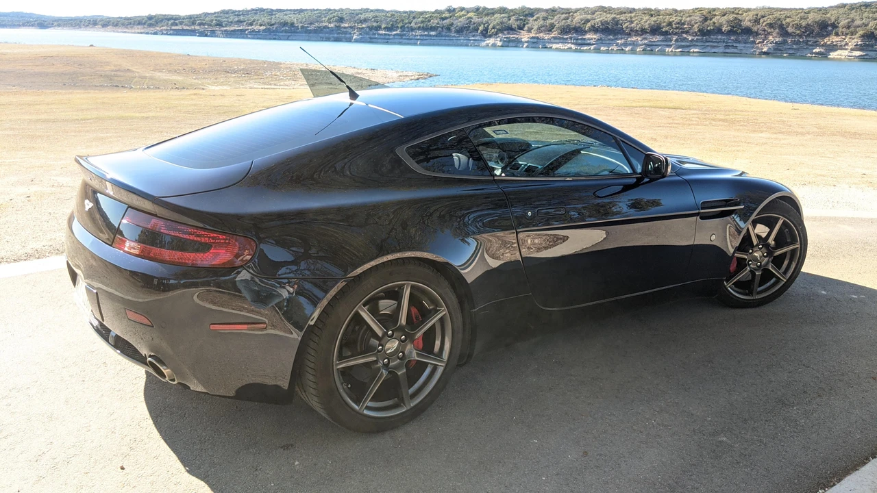 2007 Aston Martin V8 Vantage (2006-2017) - Image 11 of 31