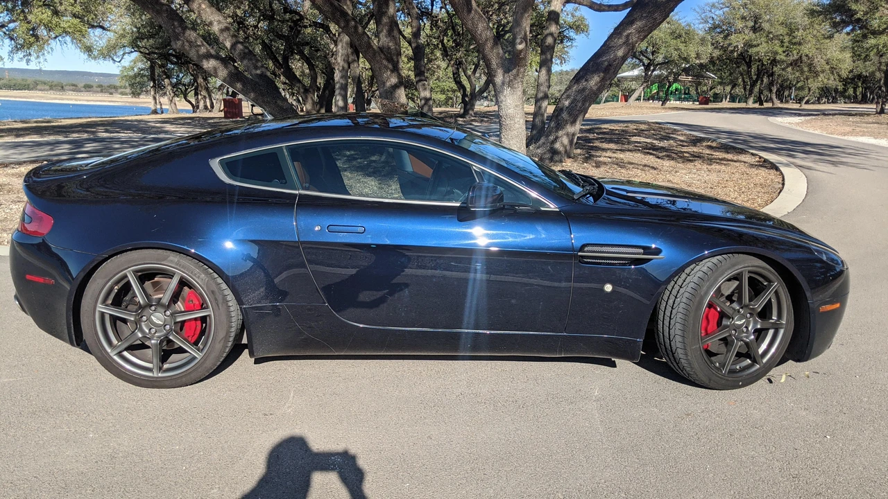 2007 Aston Martin V8 Vantage (2006-2017) - Image 13 of 31