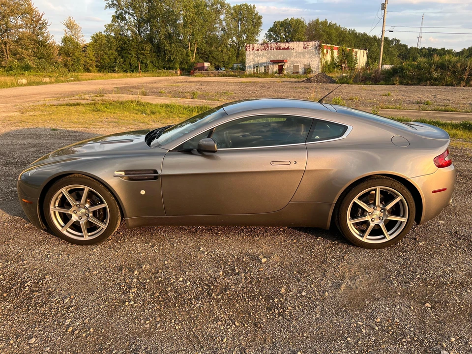 2007 Aston Martin V8 Vantage (2006-2017) - Image 9 of 31