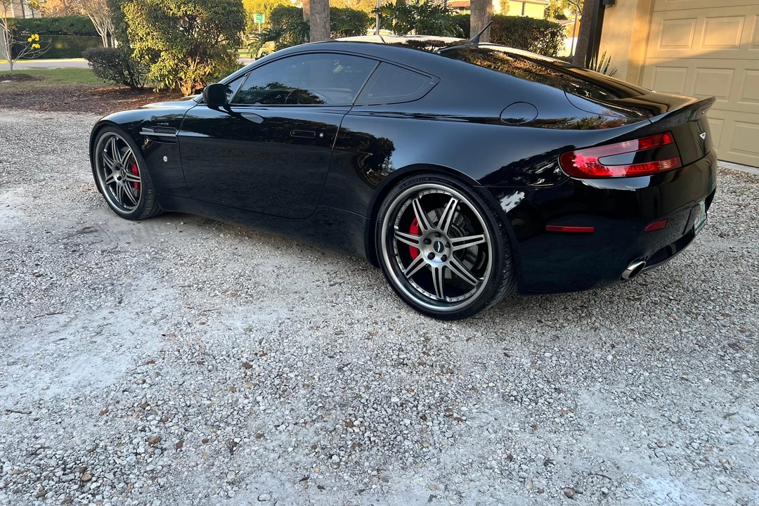 2007 Aston Martin V8 Vantage (2006-2017) - Image 9 of 31
