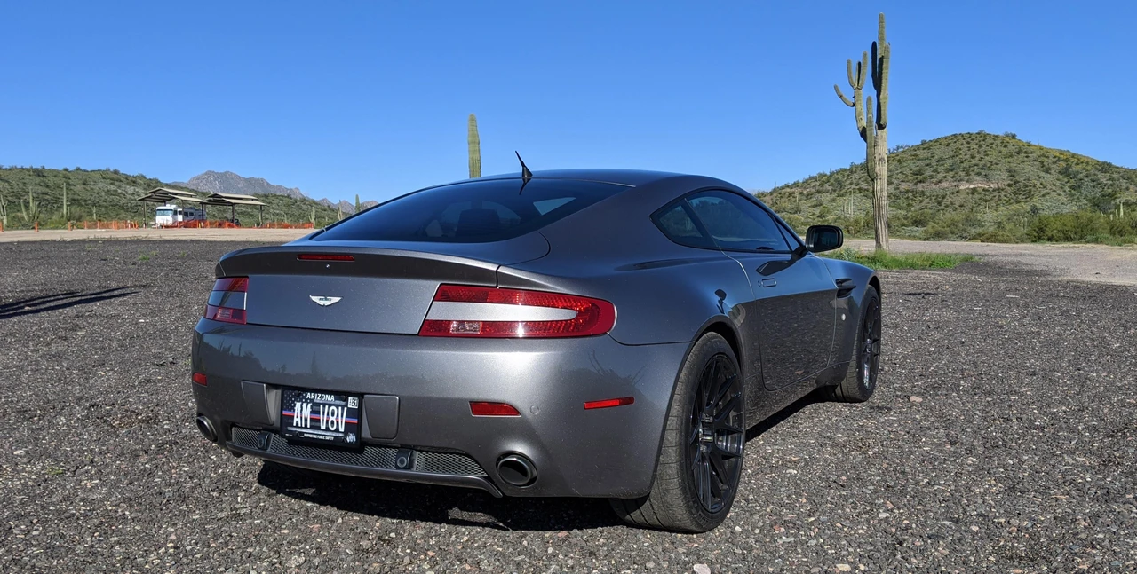 2007 Aston Martin V8 Vantage (2006-2017) - Image 12 of 21