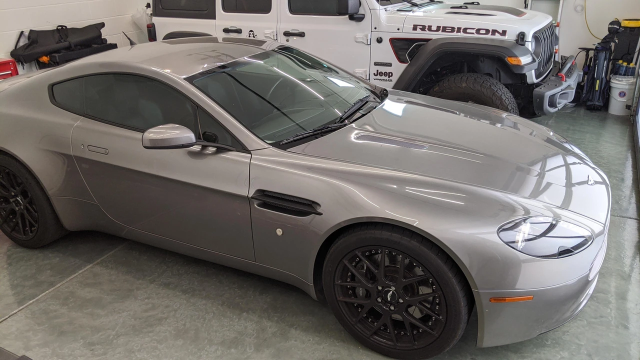 2007 Aston Martin V8 Vantage (2006-2017) - Image 19 of 21