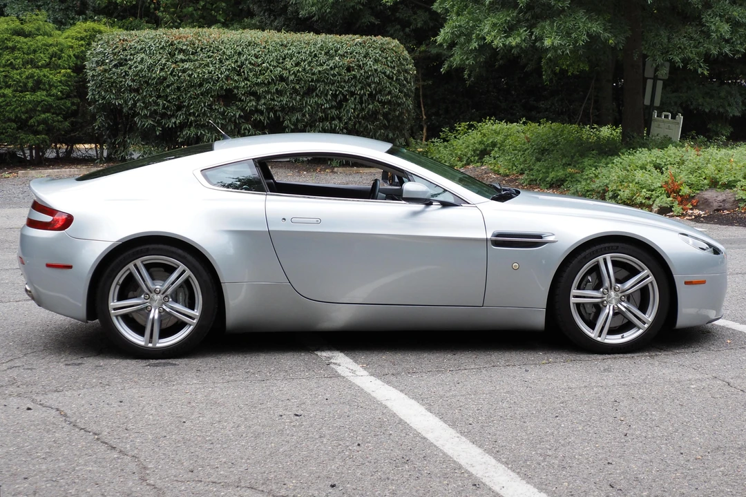 2007 Aston Martin V8 Vantage (2006-2017) - Image 3 of 5