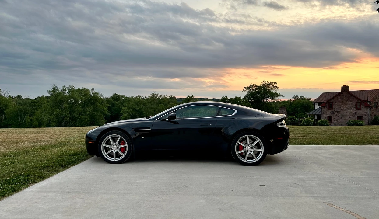 2007 Aston Martin V8 Vantage (2006-2017) - Image 12 of 31