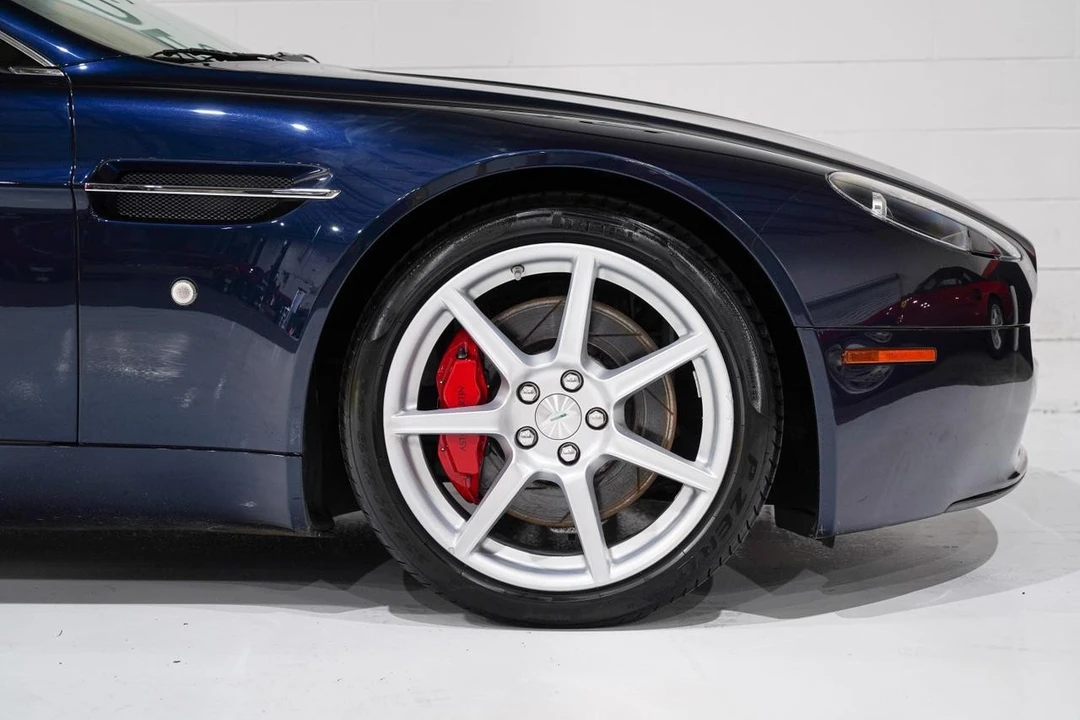 2007 Aston Martin V8 Vantage (2006-2017) - Image 17 of 21