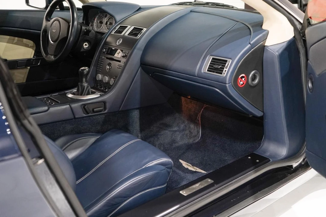 2007 Aston Martin V8 Vantage (2006-2017) - Image 13 of 21