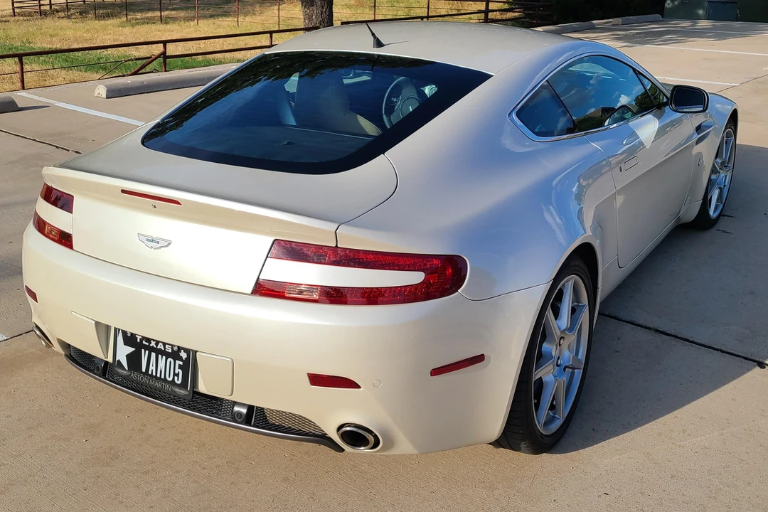 2007 Aston Martin V8 Vantage (2006-2017) - Image 10 of 31