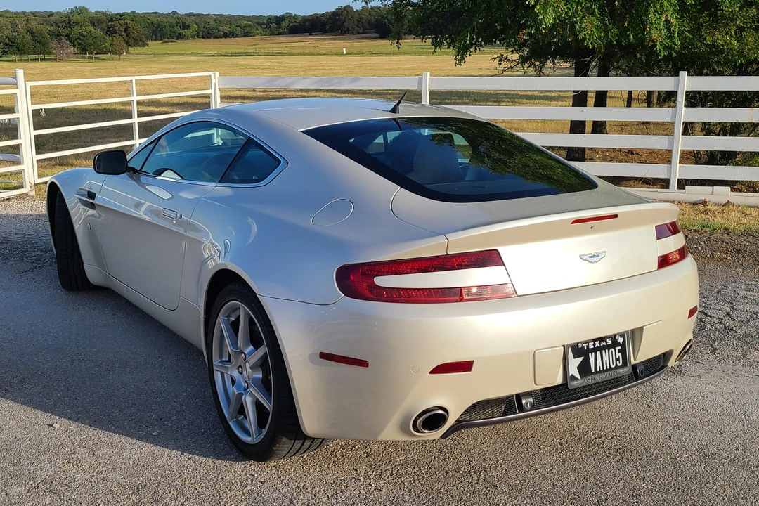 2007 Aston Martin V8 Vantage (2006-2017) - Image 8 of 31