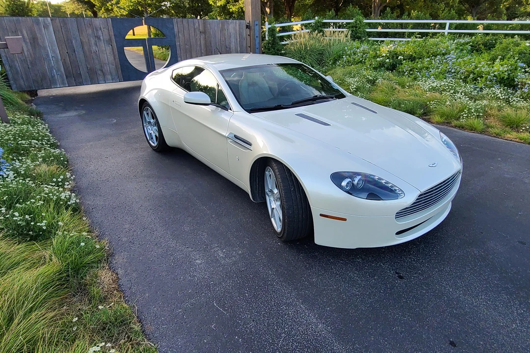 2007 Aston Martin V8 Vantage (2006-2017) - Image 26 of 31